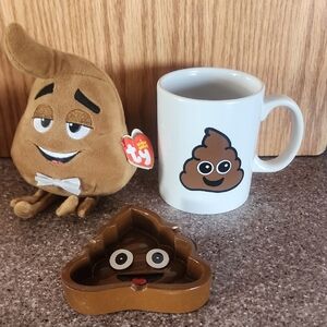 NWT. 3 piece Ty Brown Emoji Plush with Mug and Tray Set